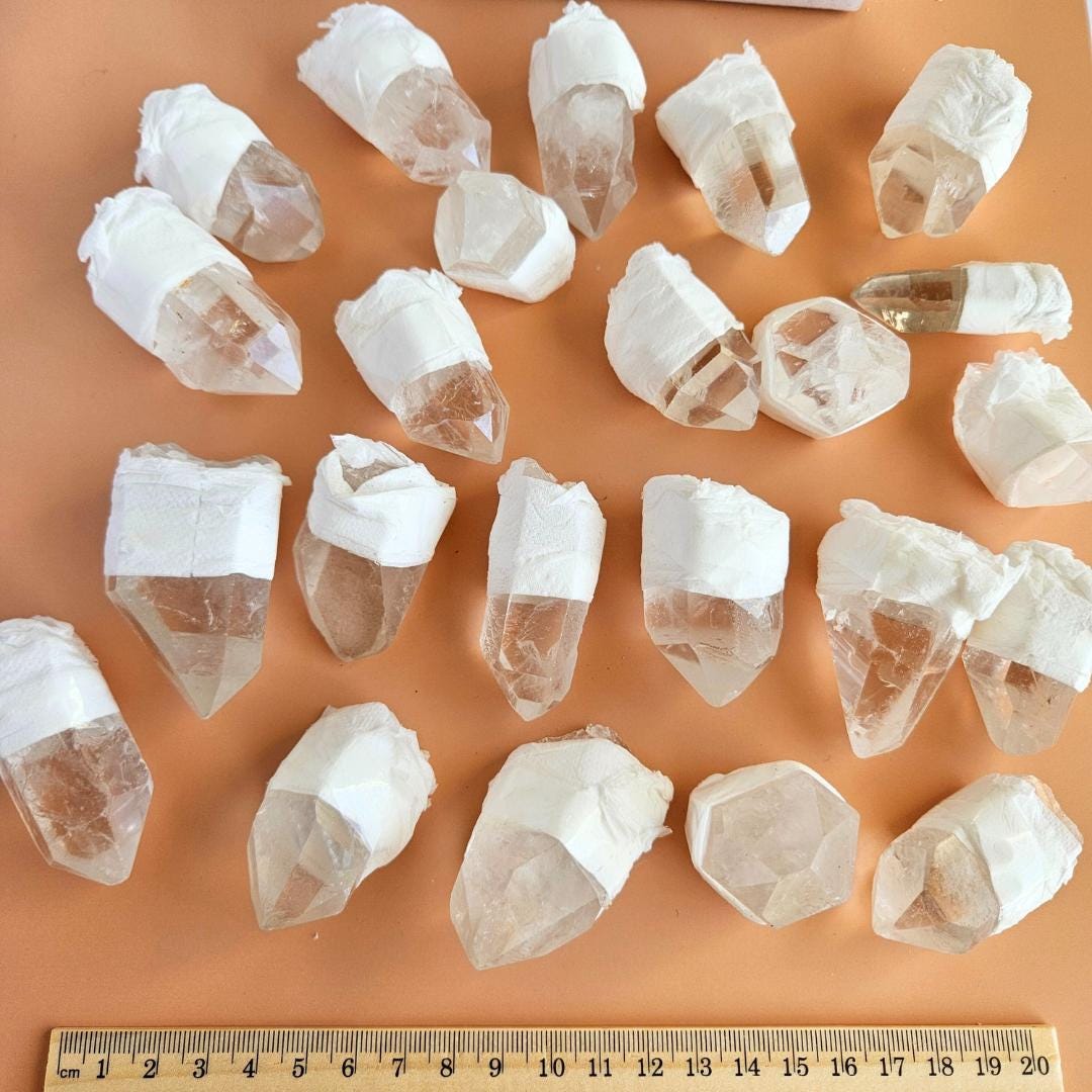 Bulk clear quartz points