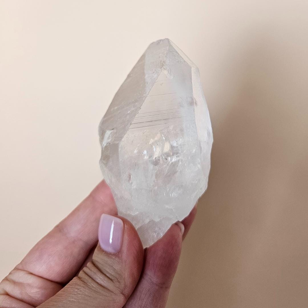 Large Clear Quartz Crystal Point Natural Stone for Reiki Energy Aura C