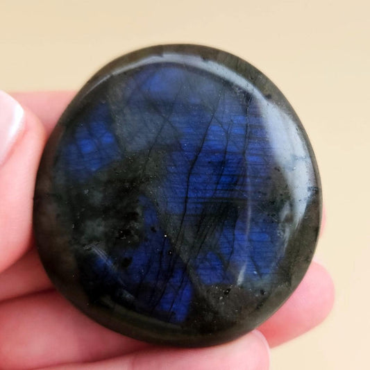 Labradorite palmstone purple flash crystal blue flash polished pocket