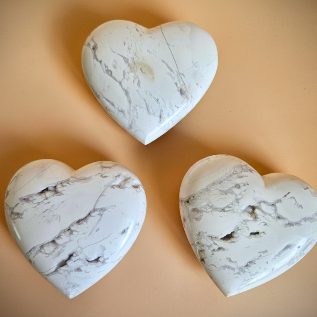 White Agate Heart Natural Stone Carving
