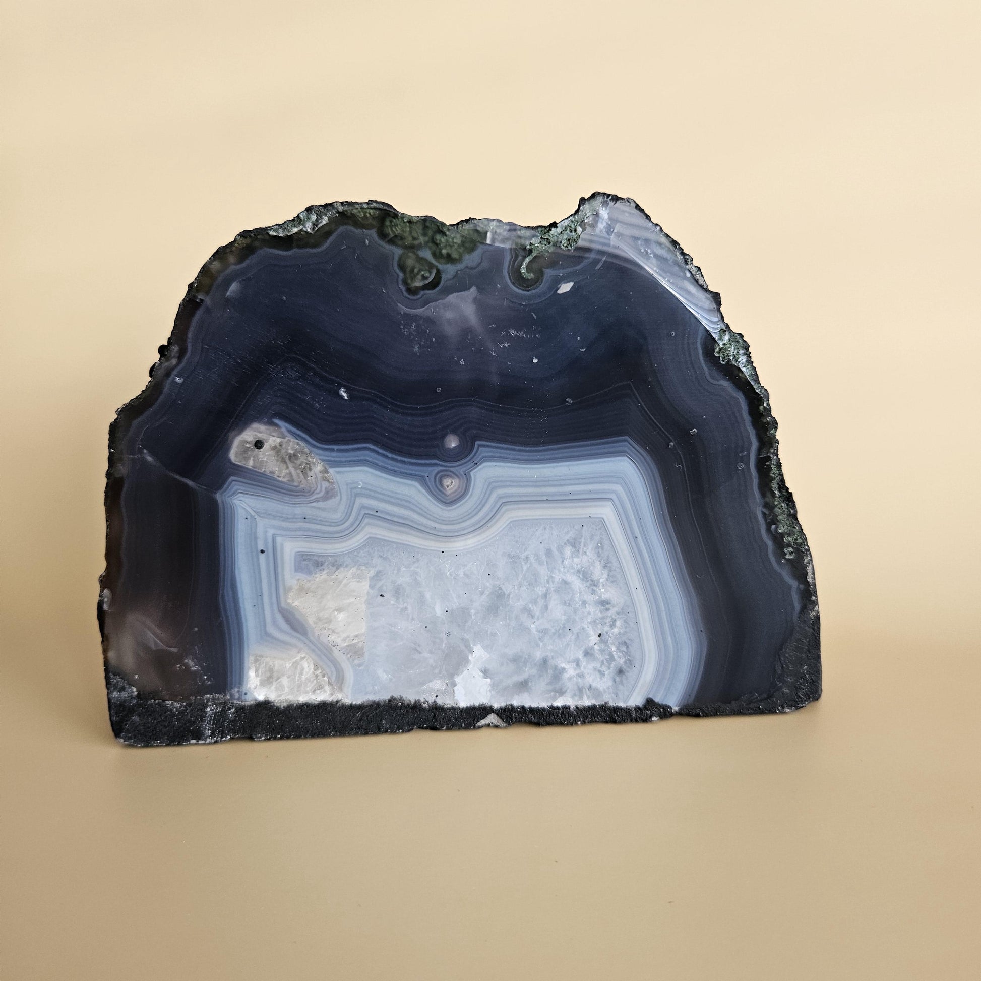 Agate Geode Crystal Large 1.4kg polished natural stone home décor stat