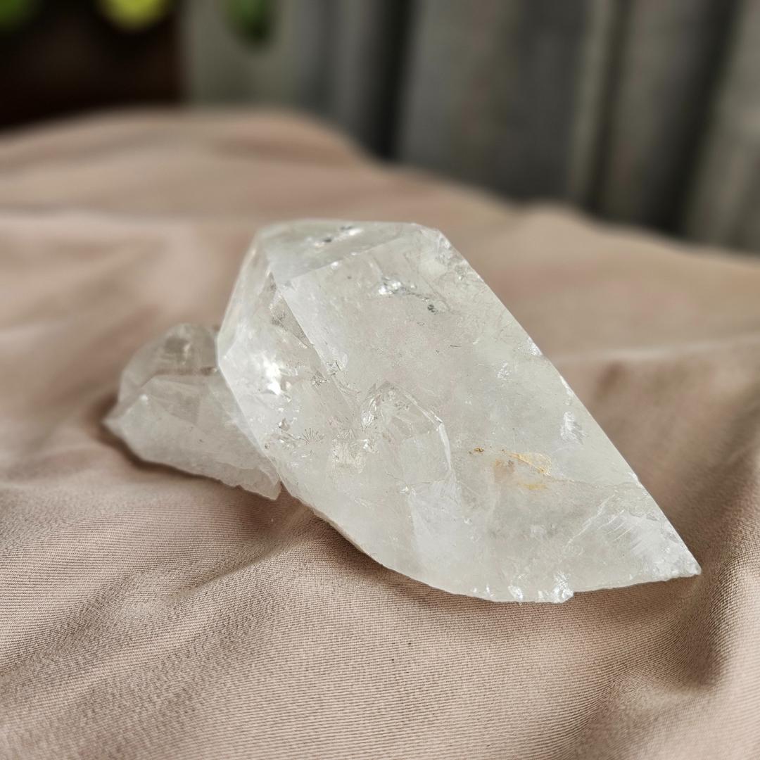 Clear quartz cluster natural clear crystal raw point large quartz spec