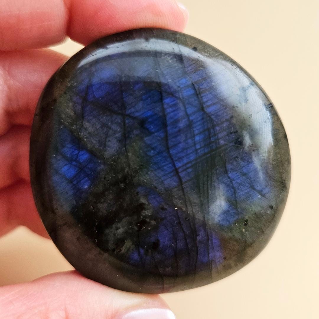 Labradorite palmstone purple flash crystal blue flash polished pocket 