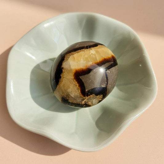 Septarian palm stone polished natural crystal dragon stone worry cryst