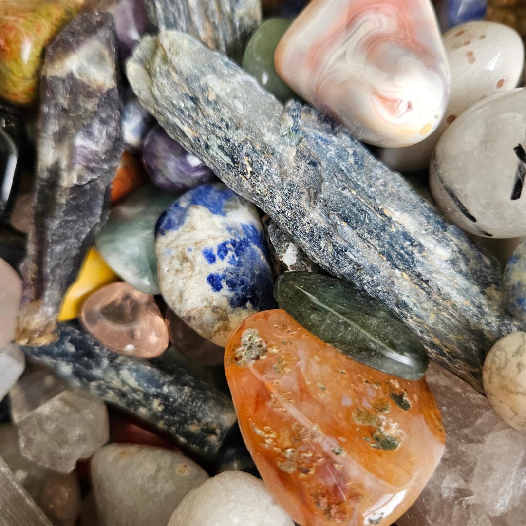 Crystal Scoop Lucky Dip Mystery Crystals Confetti Tumbled Stones Raw C